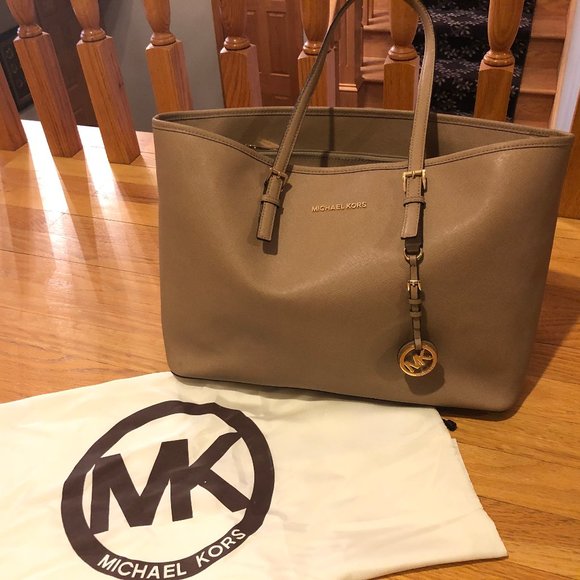 Michael Kors Tan Laptop Bag - Picture 1 of 5